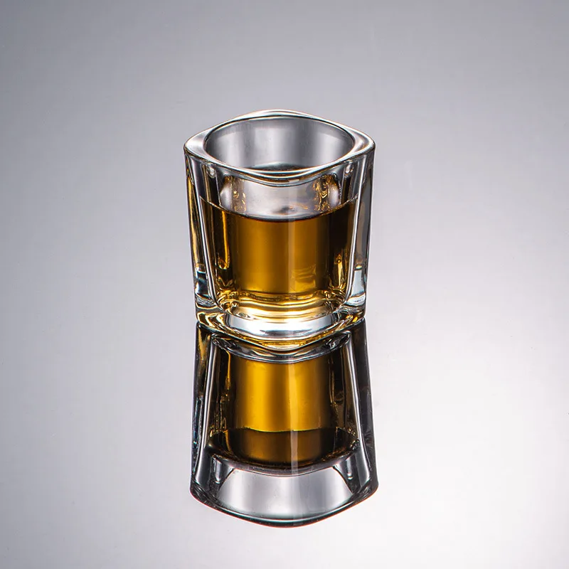 1pcs Transparent Small Wine Glass Strong Liquor Glass Small Capacity Size Wine Dispenser Shot Glass One Mouthful Wholesale Cups