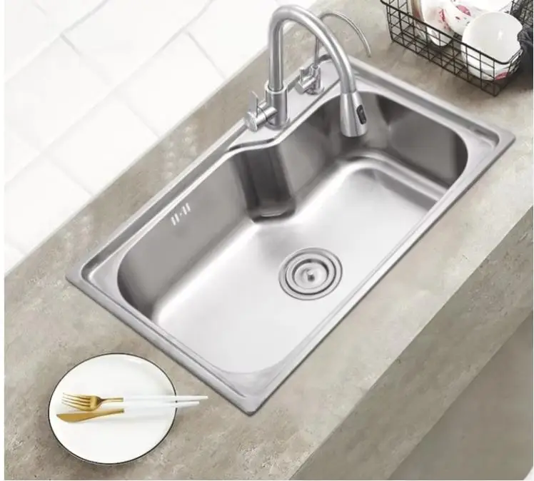 

Modern Design Stainless Steel Kitchen Sink Commercial Grade Polishing 3-hole Faucet Installation Apartment
