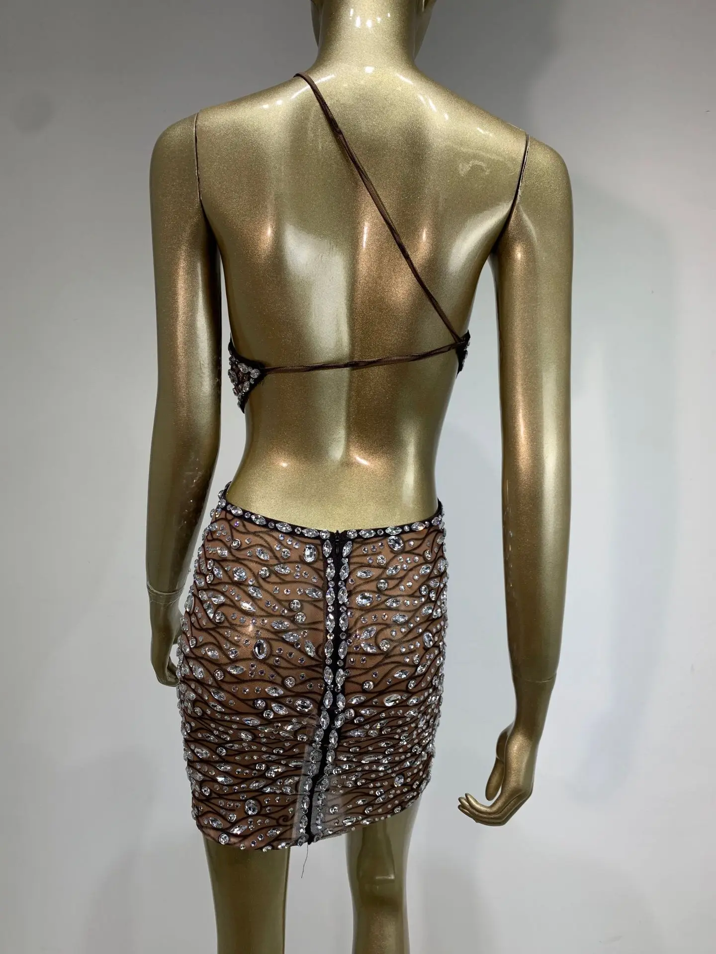 2025 mujeres Sexy un hombro diamantes de cristal recortados Mini vestido traje de fiesta de cumpleaños Bar club nocturno traje de actuación escénica