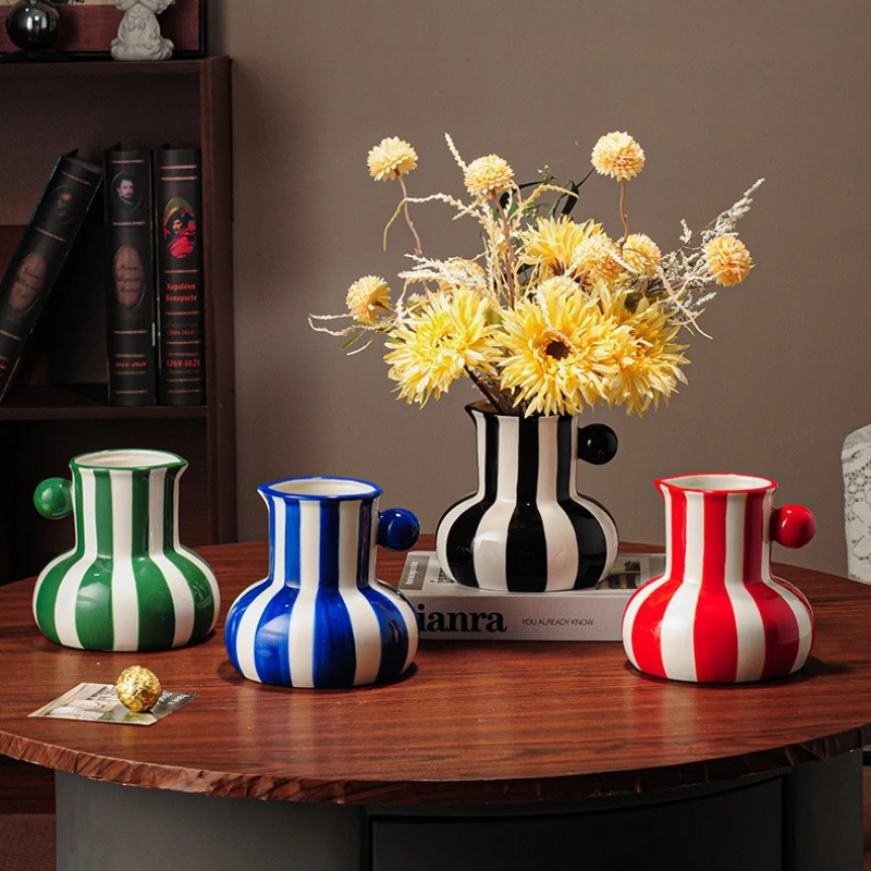 

Керамические вазы Декор Элегантная ваза Аксессуары для украшения дома Сушеные цветы Бутылка Стол для гостиной Эстетический дизайн Керамика