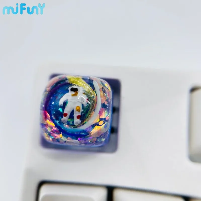 Star Astronauts Keycap Cartoon Point Key Caps Custom DOM Profile Keycaps Cute Resin Keyboard Cap for Rainy75 Mechanical Keyboard