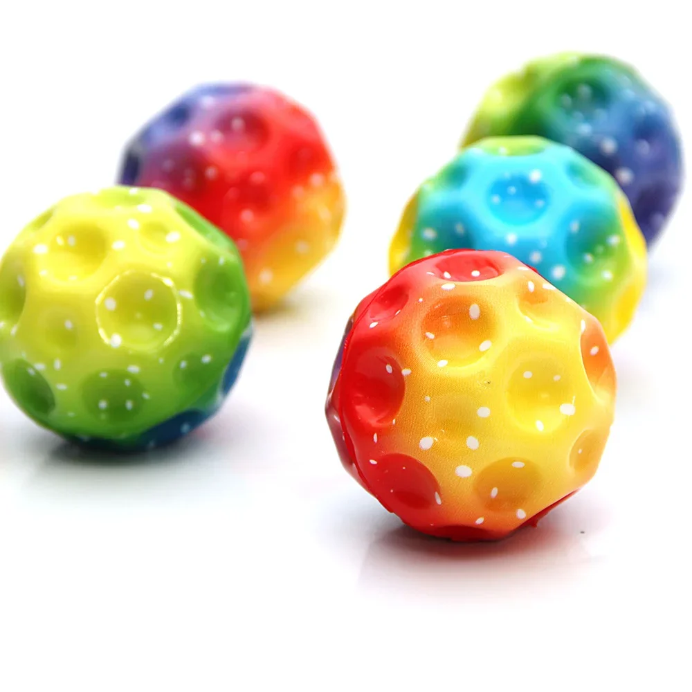 สีสันPerforated Soft Anti-GravityยางBouncy Ballเกมสําหรับผู้ชายและผู้หญิงบรรเทาความเครียดและออกกําลังกายเด็กที่ดีที่สุดของเล่น