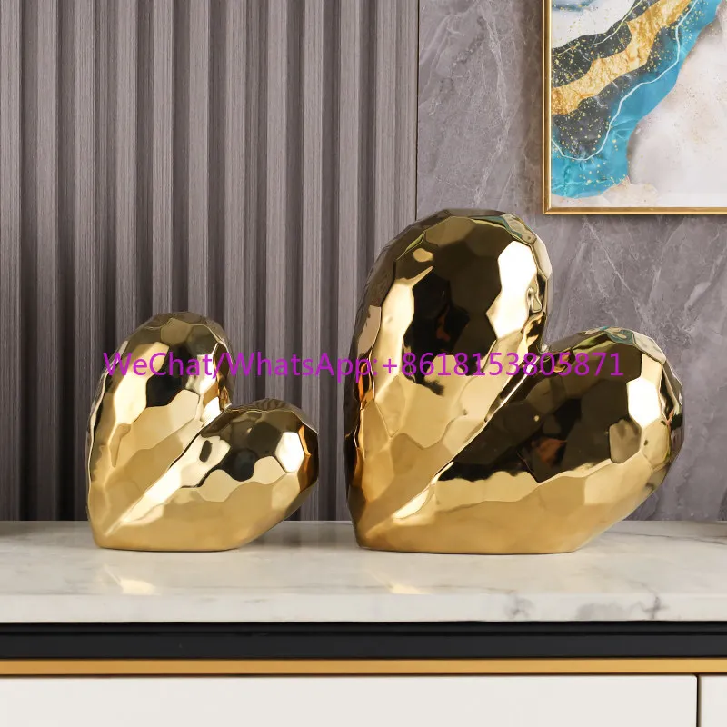 Modern light luxury gold love decorative ornament living room desktop crafts advanced sense
