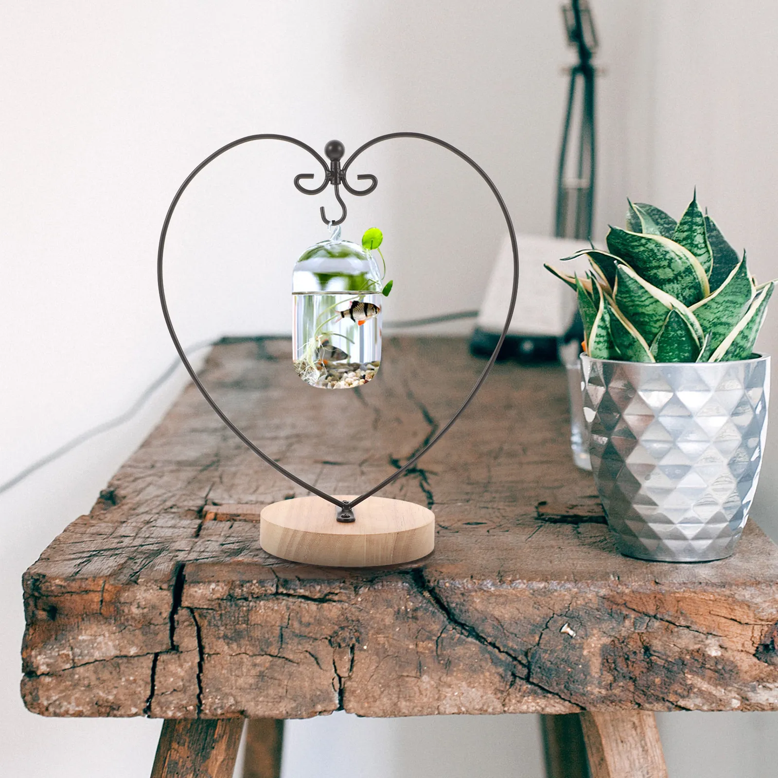 

Прочная подвесная подставка для растений в форме сердца, тонкая работа, дышащий дизайн для аэроплантов и суккулентов, декоративная подставка для демонстрации