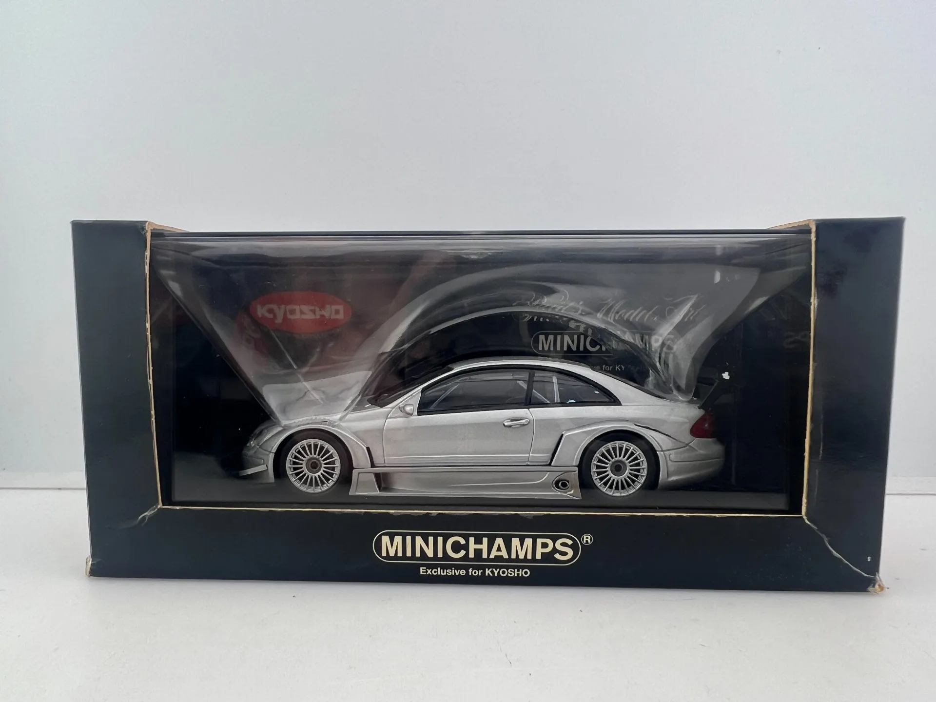 

Diecast Mini Cut 1/43 Scale BENZ CLK DTM 2002 Alloy Car Model Collectible Toy Gift Souvenir Display Ornament