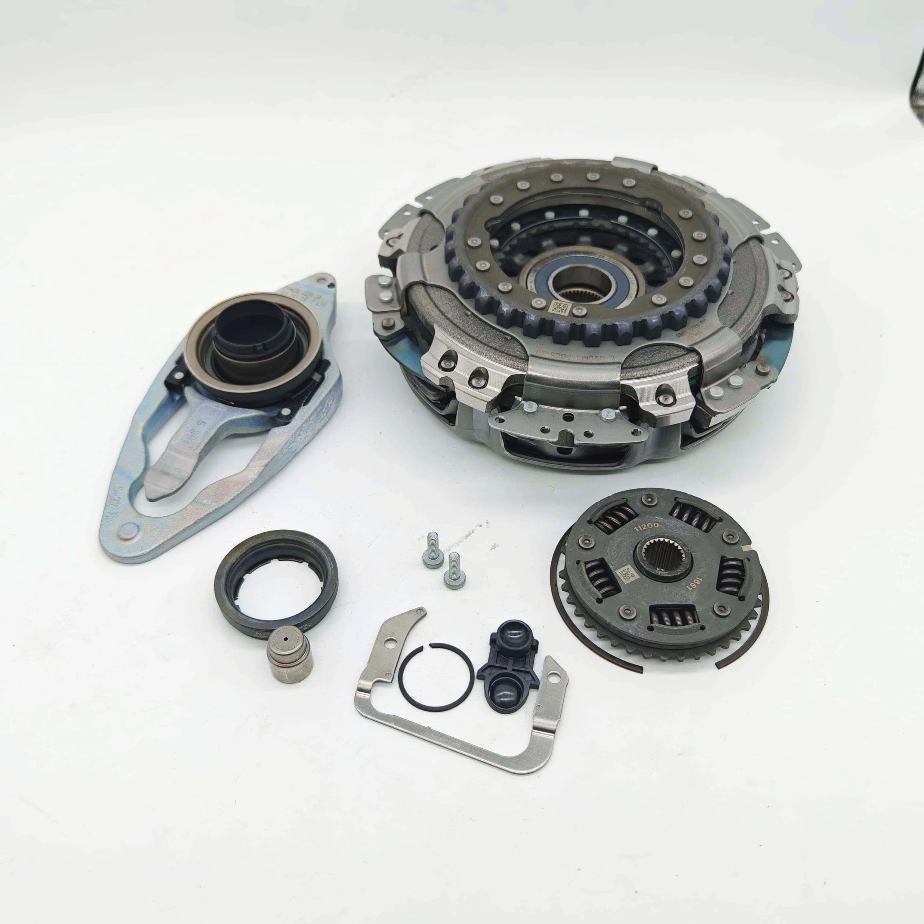 

Комплект дисков сцепления DSG для автоматических трансмиссий (DSG 0AM198142L, 0AM141017CP, 0AM198140B, 602000100)