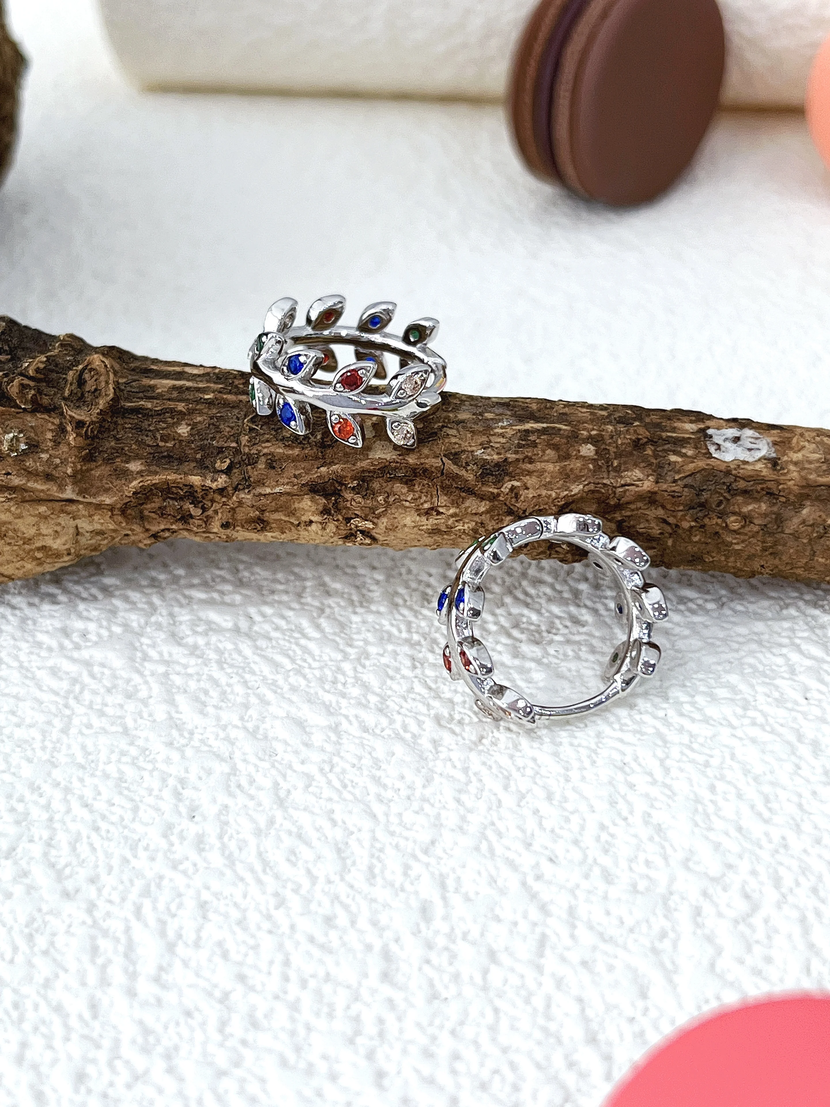 

Cross-border hot sale green zircon color zircon earrings simple branch temperament fashion earrings buckle