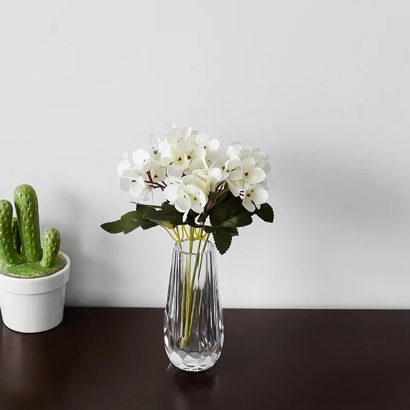 New light luxury high-end crystal glass vase ornament, transparent  decoration exquisite dried flower arrangement
