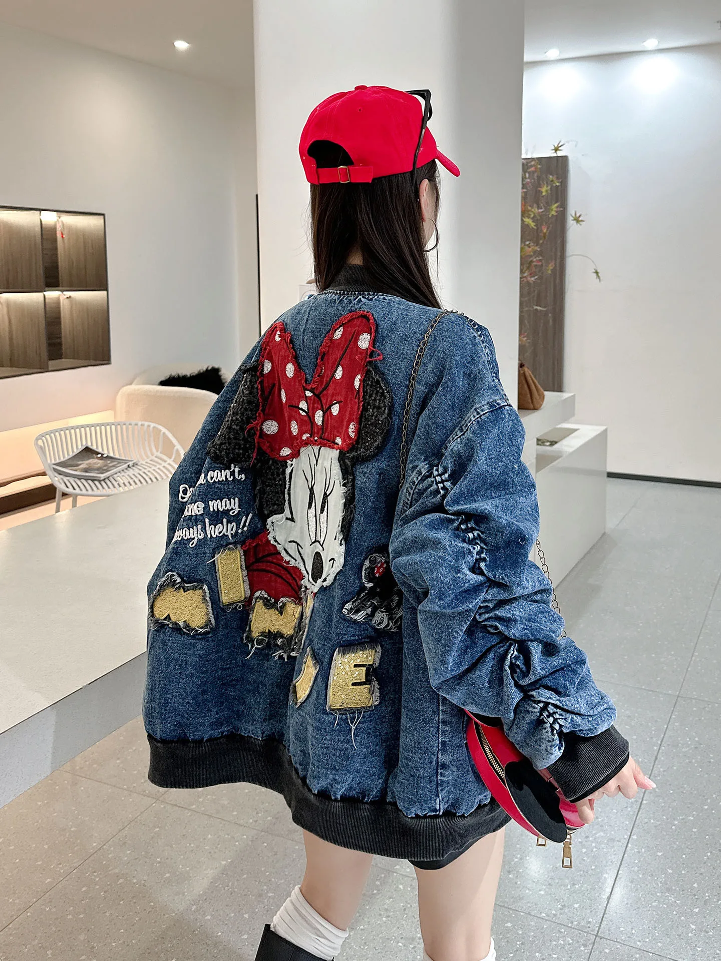 

Европейская джинсовая парка-бомбер больших размеров со съемной подкладкой, с мультяшной вышивкой, женская модная верхняя одежда