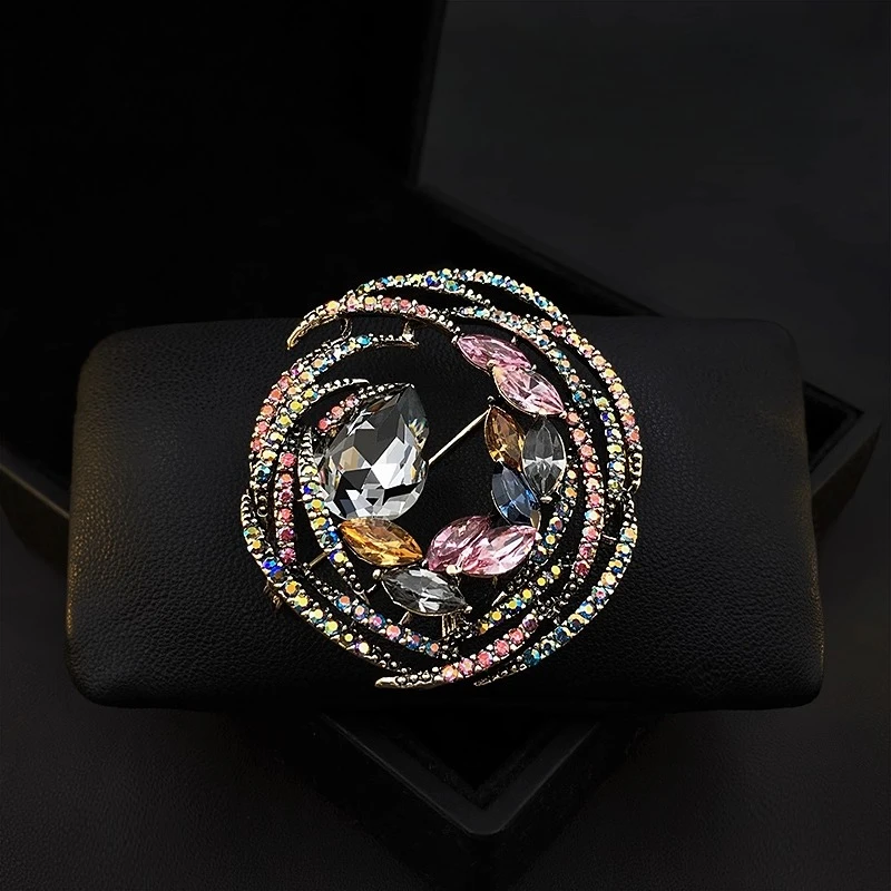 

Vintage Exquisite Round Bird's Nest Large Brooch Pin High-End Luxury Elegant Corsage Women's Coat Jacket Accessory 1373