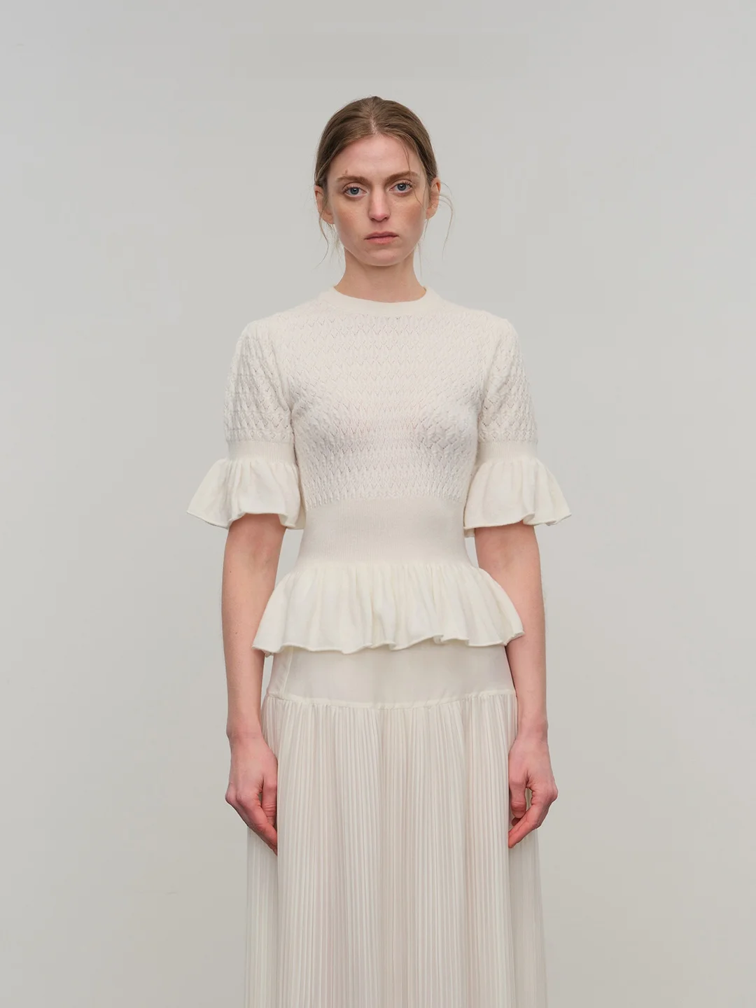 

Original Y III CHUAN EO Australian Wool Knitted Dress with Lace Hem Embroidery Hollow out Waist Design Soft round Neck Top