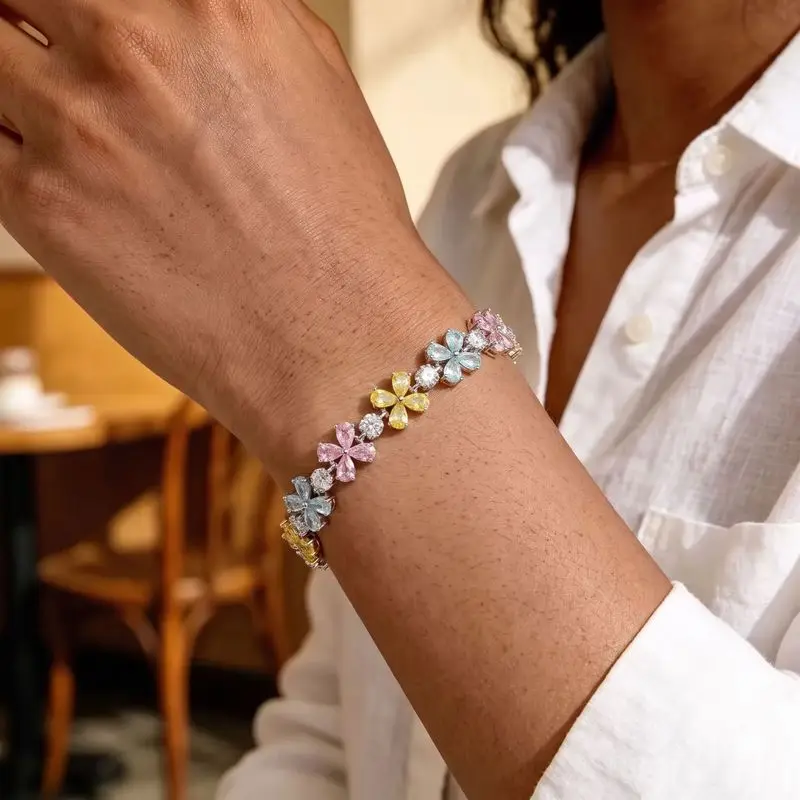 Hot-Selling Mixed-Color Bracelet With Alternating Ice Flower Patterns, Fresh And Elegant Women'S Copper-Inlaid Zircon Bracelet