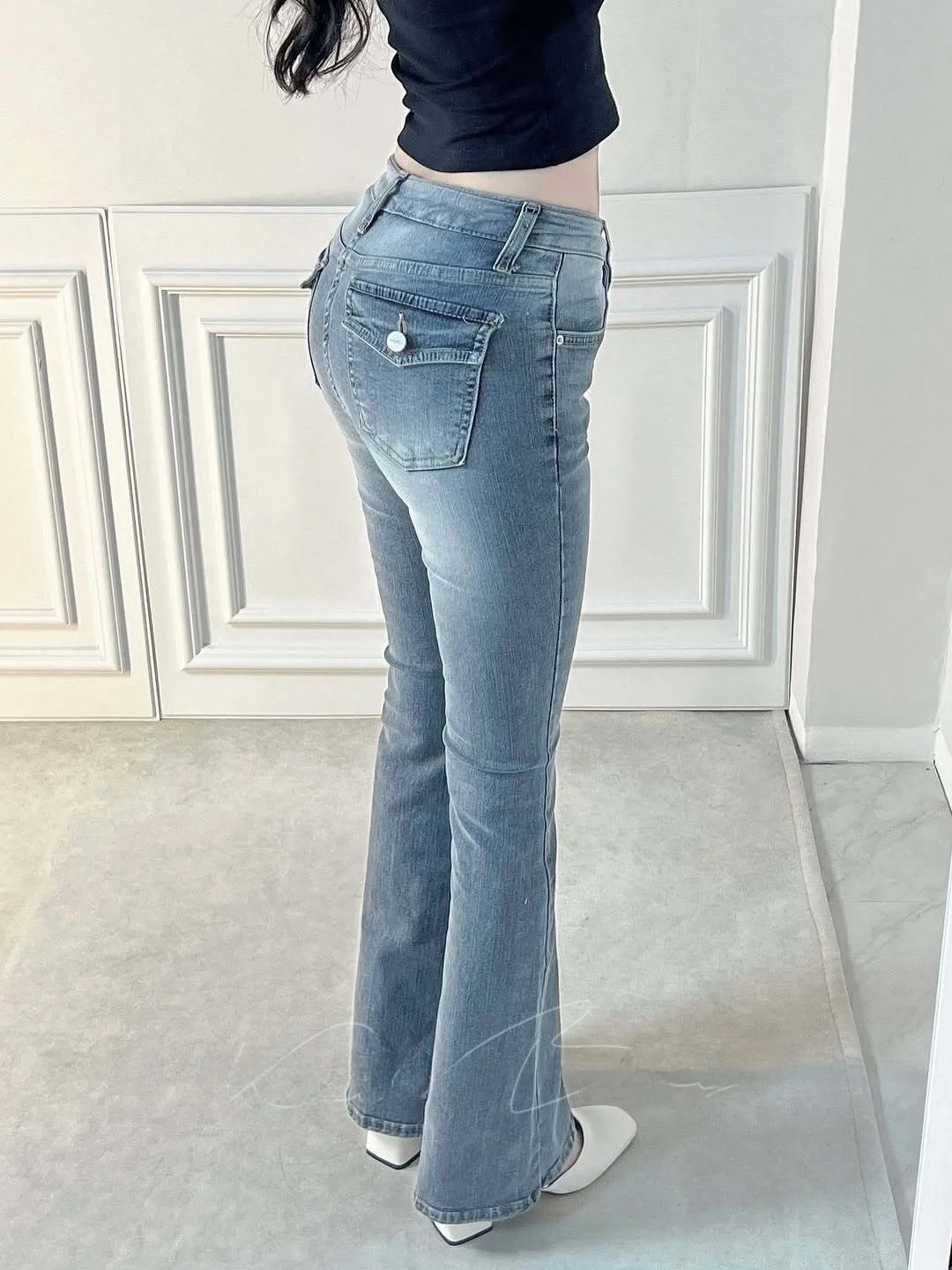 

Korean Sle High Waist Bell Bot Jeans Women's Design Sensation Waed out White Micro Flared Denim Long Pants Butt Lifting