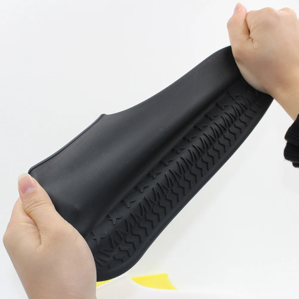 

1 Pair Anti-slip Silicone Rainshoes Cover Rain Proof Shoes Cover Unisex Shoes Cover Wear Resistant Shoes Protector (Black, Size