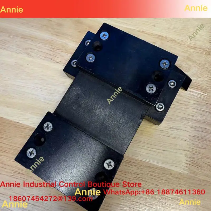 Mini sliding adjustment positioning iron slider