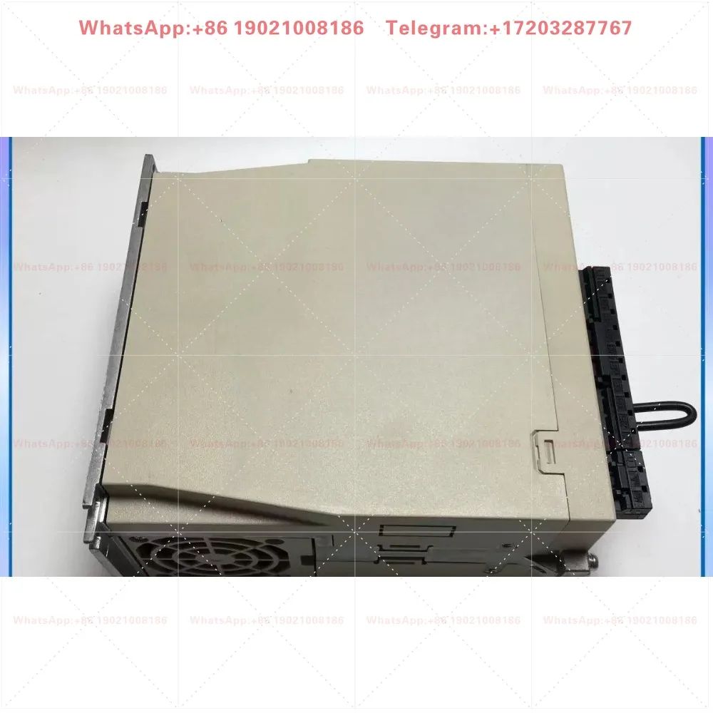 Servo drive SGD7S-R70/R90/1R6/2R8/330/5R5/7R6AA10C/180/200