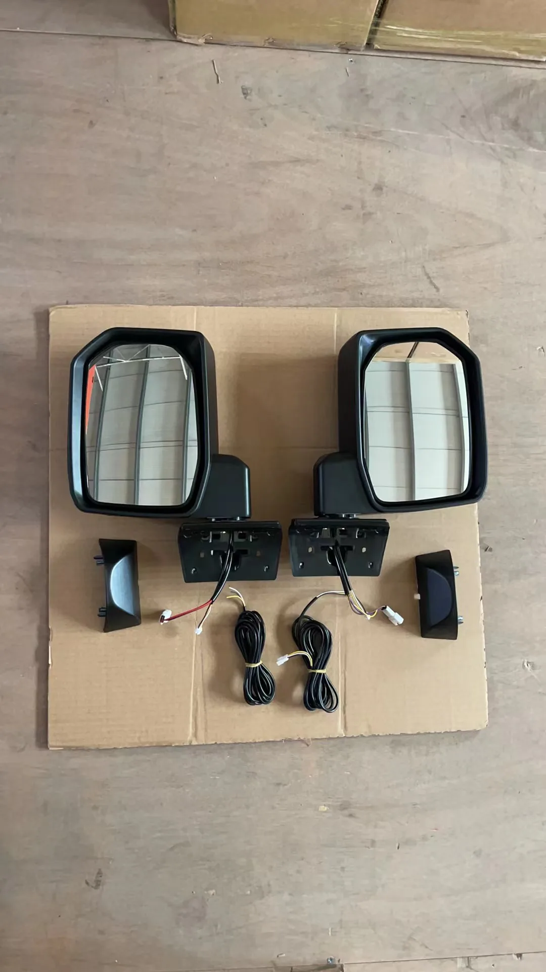 อุปกรณ์ตกแต่งรถยนต์ใหม่ Maictop กระจกมองข้างแบบมีไฟ LED กระจกมองข้างพร้อมไฟ LED อุปกรณ์เสริม Lc79 สำหรับรถยนต์ Land Cruiser 70 Series