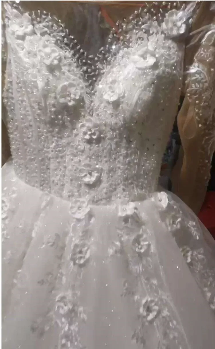 ที่กําหนดเอง Scoop คอ Puffy 3D ดอกไม้ลูกไม้ Ballgown ชุดแต่งงาน Vestido De Noiva แขนยาวลูกปัดรัดตัวกลับชุดเจ้าสาว