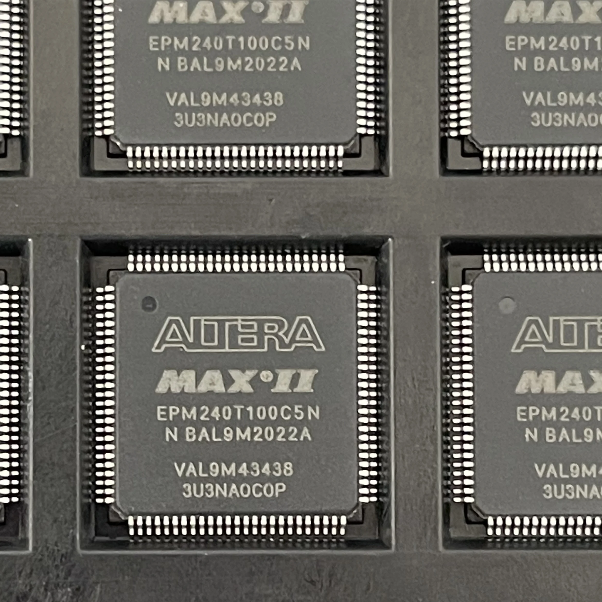 EPM240Tを実際に使った開発者による本音レビュー：購入前に知っておくべきすべて