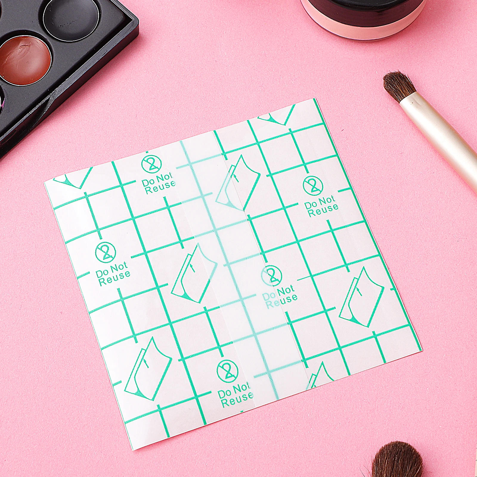 

200 pcs Sticker Tools Disposable Makeup Mixing Palette Hand Stickers For Artists Disposable Salons Home Use
