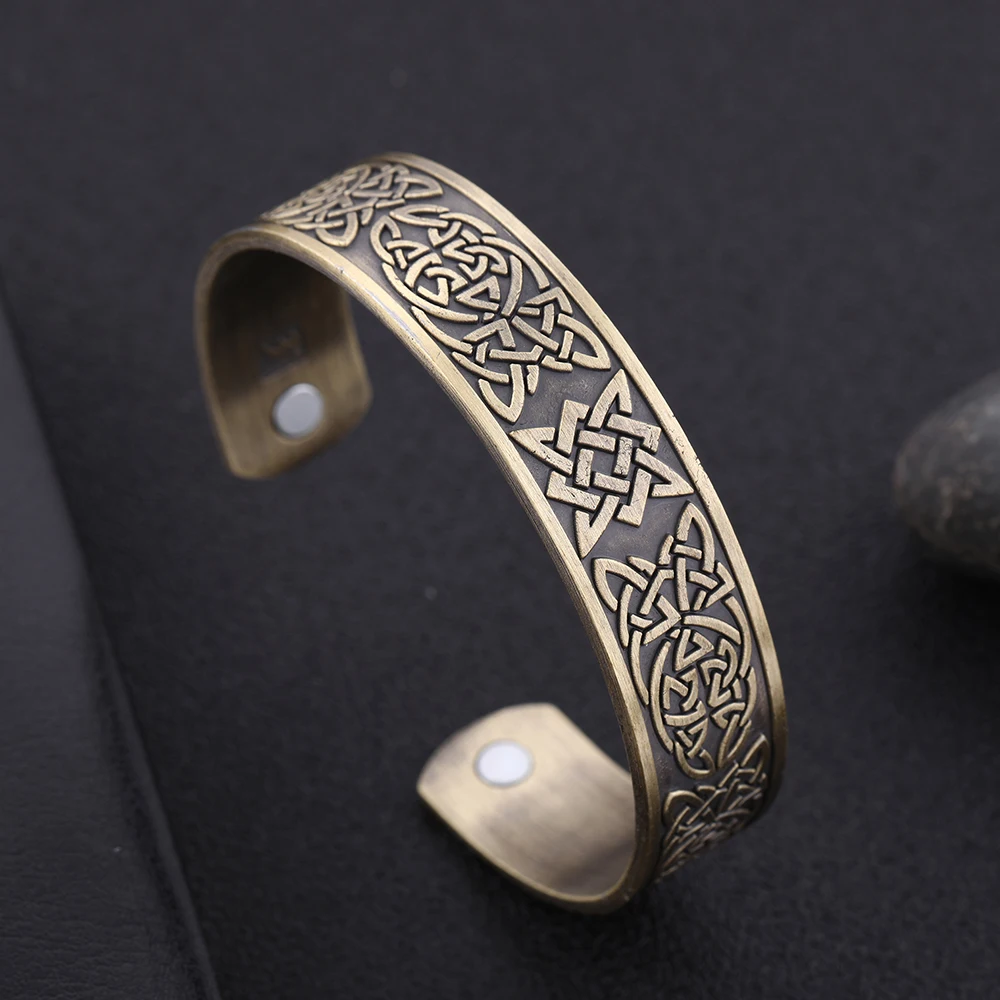 Dawapara Kolovrat Slavic Bracelet for Men Square of Svarog Symbol Cuff Bangle Nordic Pagan Amulet Metal Jewelry