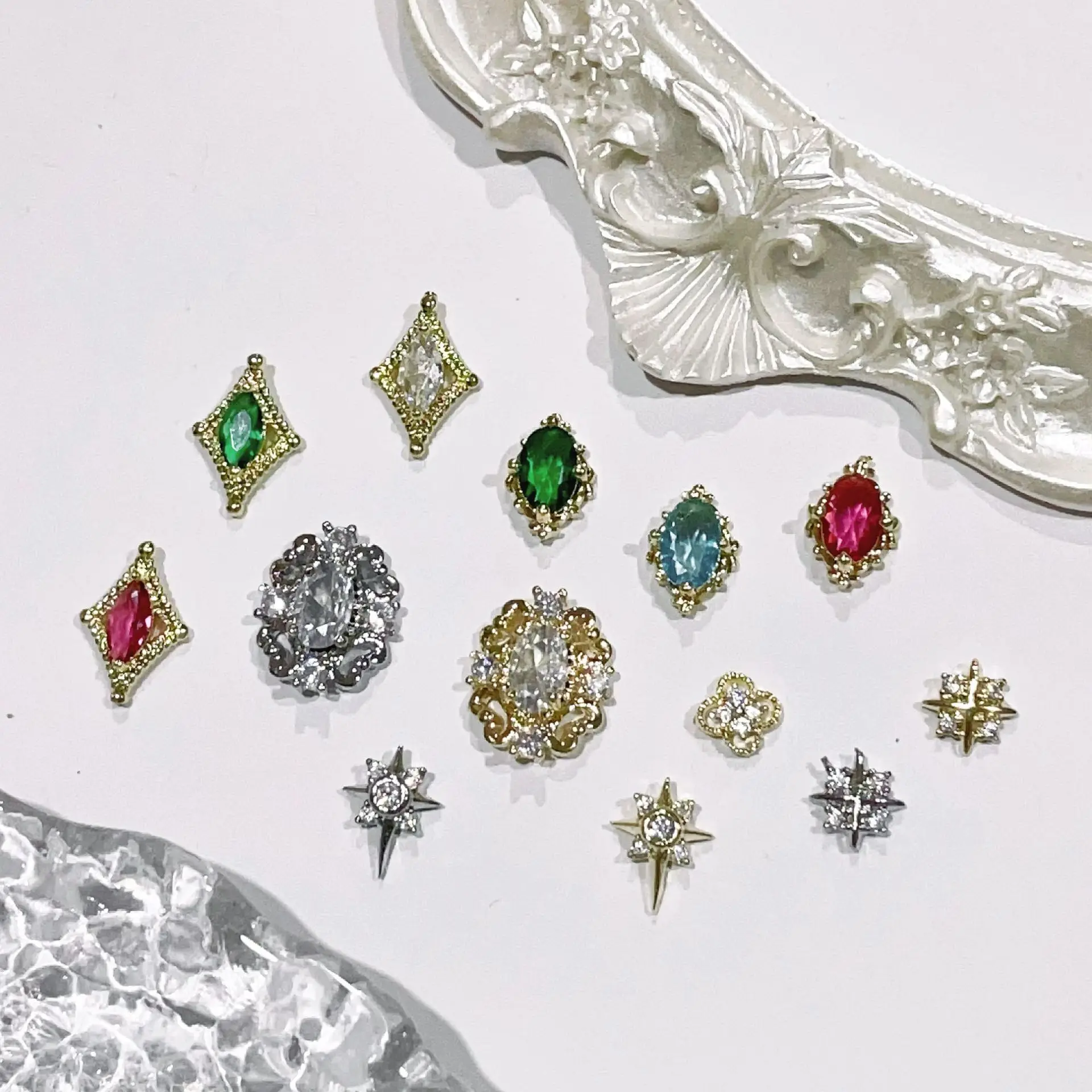 

5 шт. роскошные ретро циркониевые украшения для ногтей художественный дворец с маникюром DIY аксессуары для украшения ногтей подвески