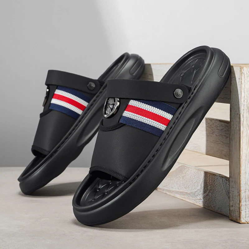 

New Summer Men's Slippers Platform Sole Casual Men Beach Shoes Non-slip Open-toe Male Sandals EVA Sandals Outdoor Light Slippers