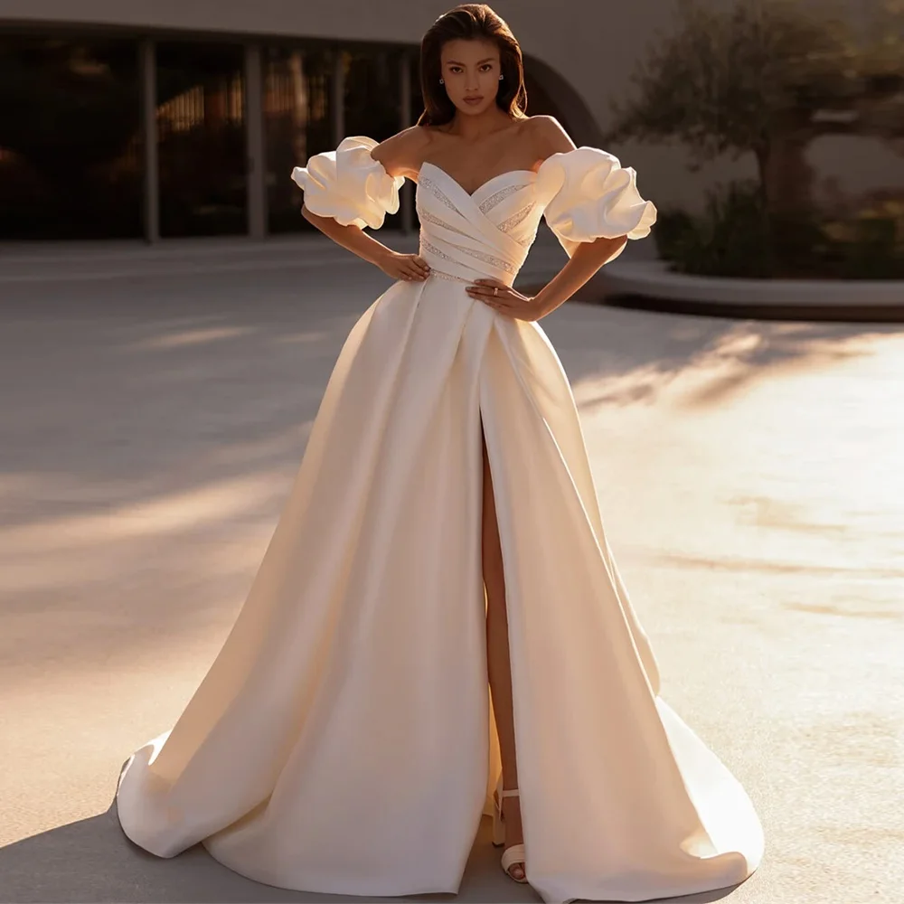 

Fashion Customized Sweetheart Sleeveless Wedding Dress Elegant Side Slit Satin Vestido De Novia Delicate Pearls Robe de mariée