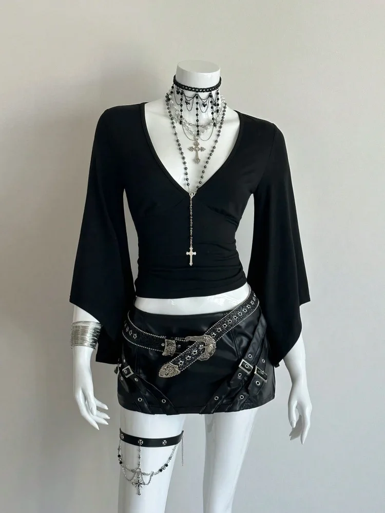Y2K Herbst Dunkler Punk Hot Girl Crop-Top mit langen Ärmeln, Damen V-Ausschnitt, ausgestellte Ärmel, schmale Taille, INS Harajuku Top – Detail 2