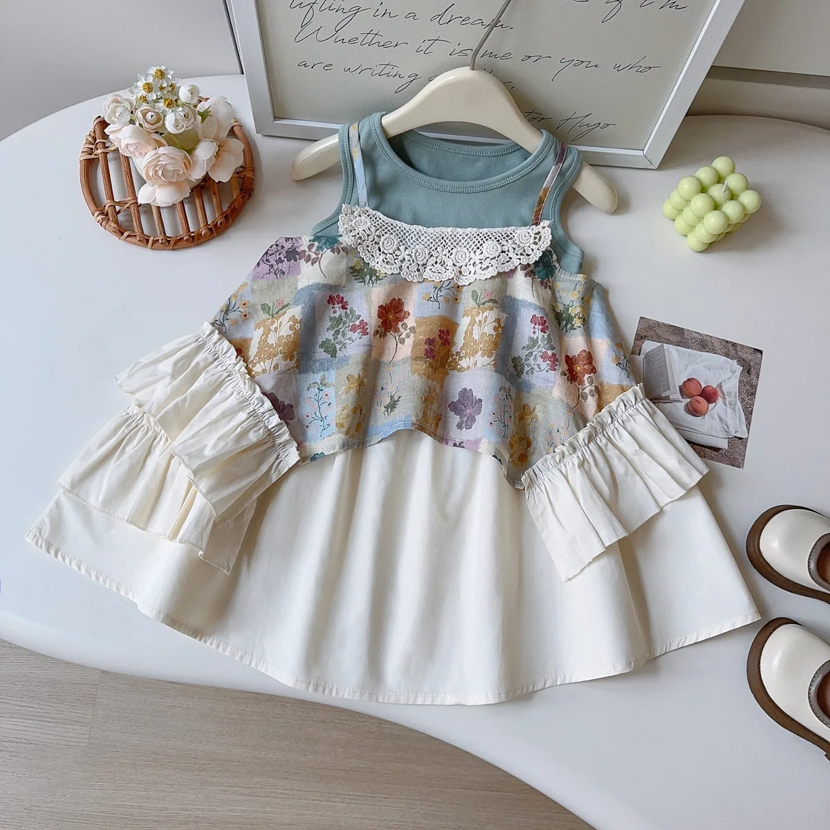 Girls' Set Summer New Item, Women's Treasure Lace Lace Oil Painting Floral Suspender Skirt Vest Design Sense Two-piece Set