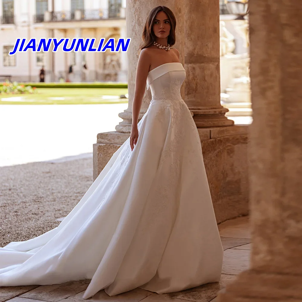 

New Bride Wedding Dress Sexy Strapless Sleeveless Sequined Applique Sweep Train A Line Satin Bridal Gown Woman Customized