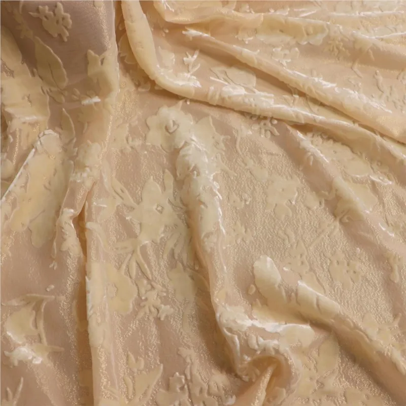 

The fabric of cheongsam dress is made silk-woven golden flower velvet