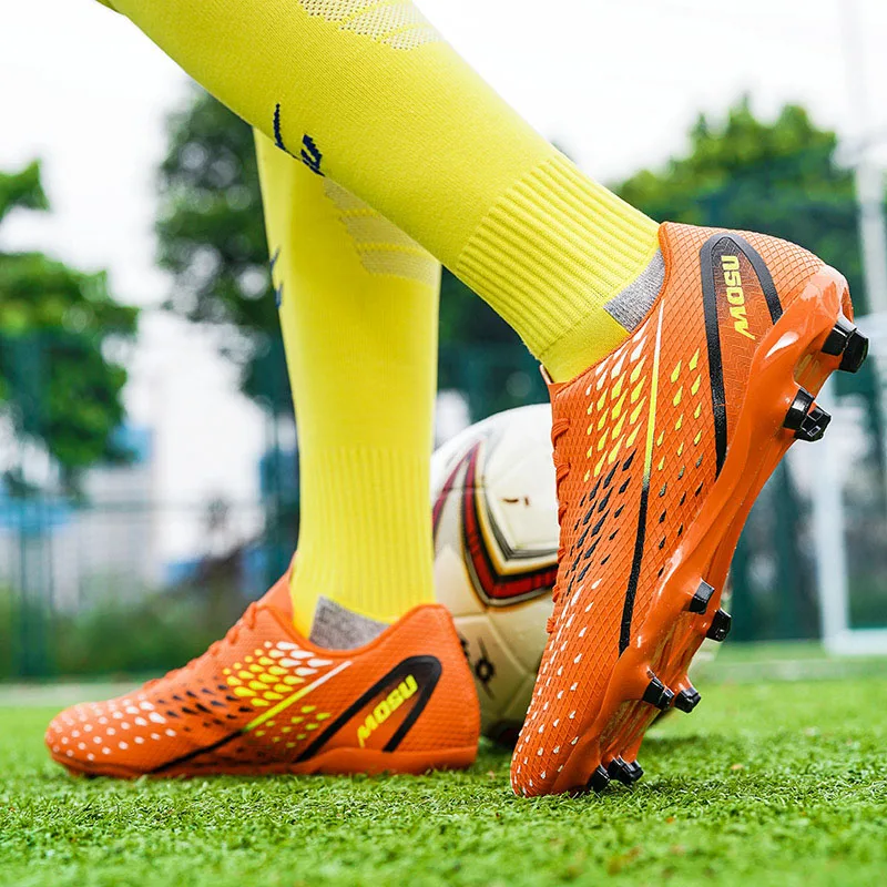 

Comfortable Men Soccer Shoes TF/FG Professional Football Shoes Indoor Fast Football Field Boots Low Cut Sneaker Non-Slip Unisex