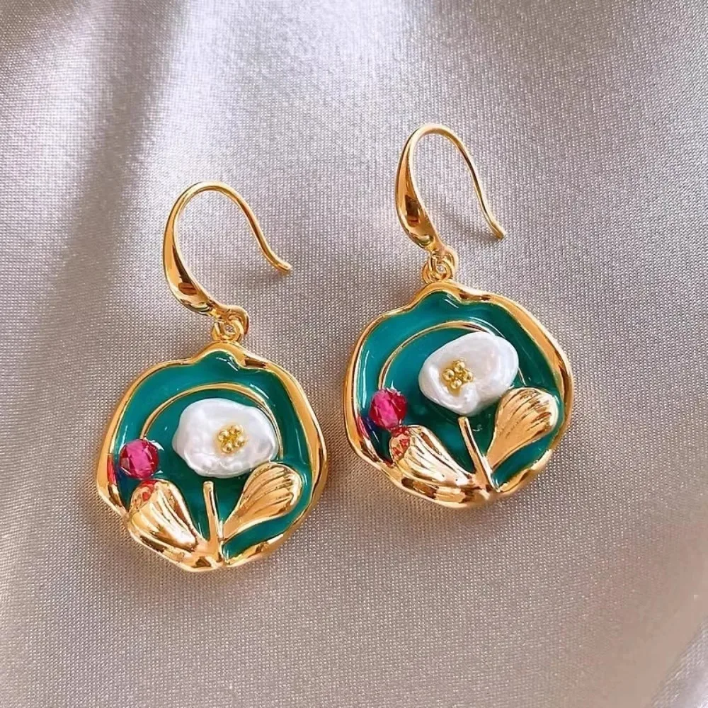 Fashion Temperament Monet Garden Oil Painting Flower Pearl Relief Dangle Earrings for Women Retro Art Designer Jewelry Accessory