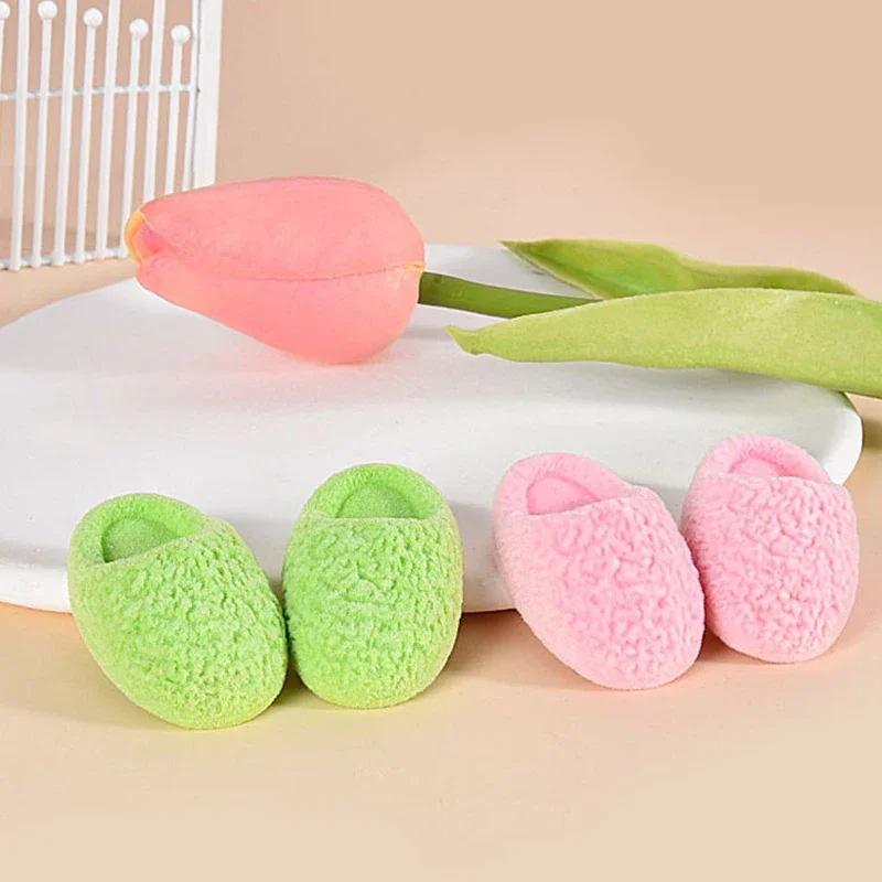 1Pair 1:6 Dollhouse Miniature Slippers Simulation Flocking Slippers Home Model Decor Toy Doll House Accessories