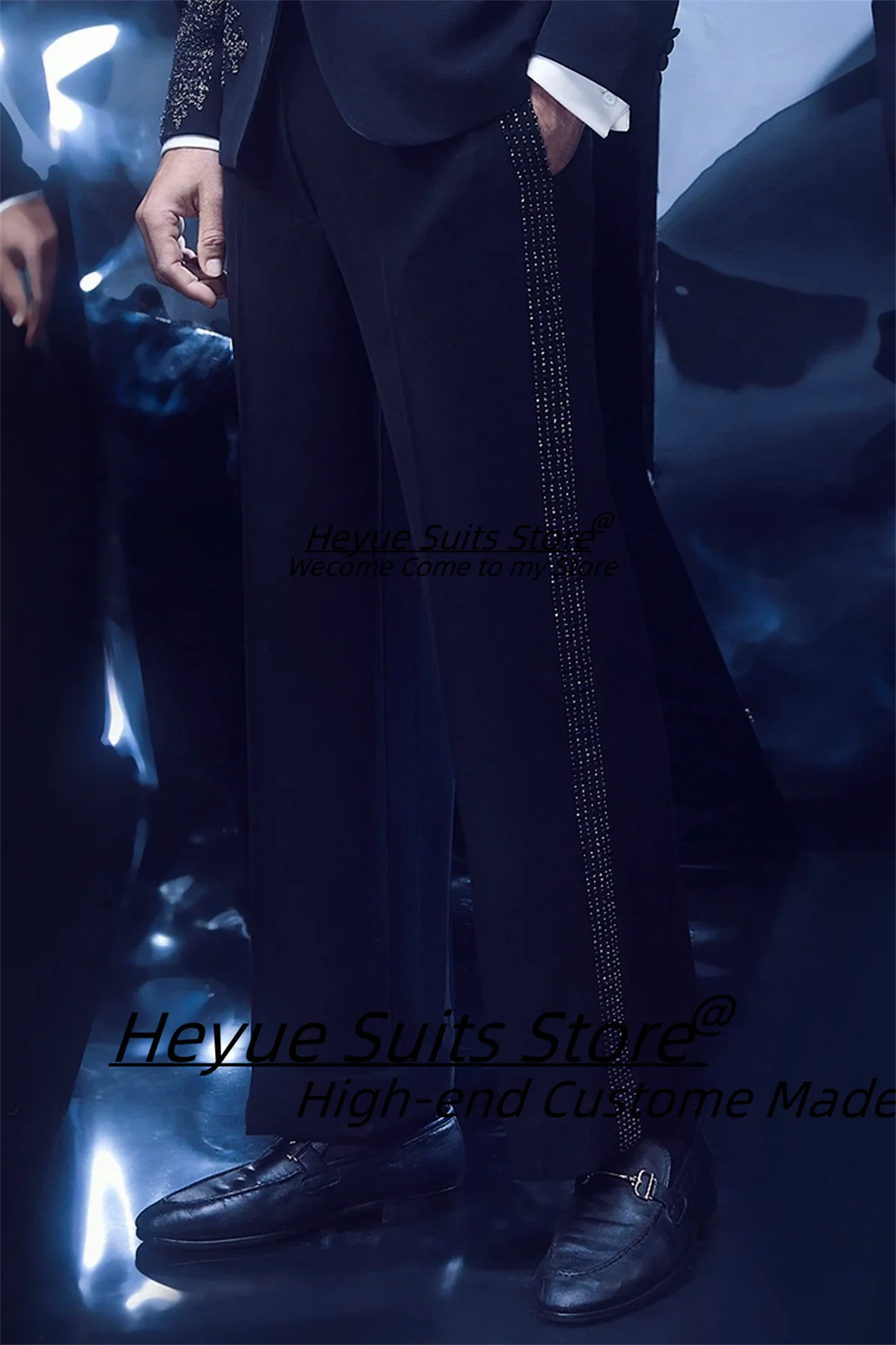 Luxurious Black Rhinestone Men Suits Customized Slim Fit Peak Lapel Groom Wedding Tuxedos2Pcs Sets Male Prom Blazers Ropa Hombre