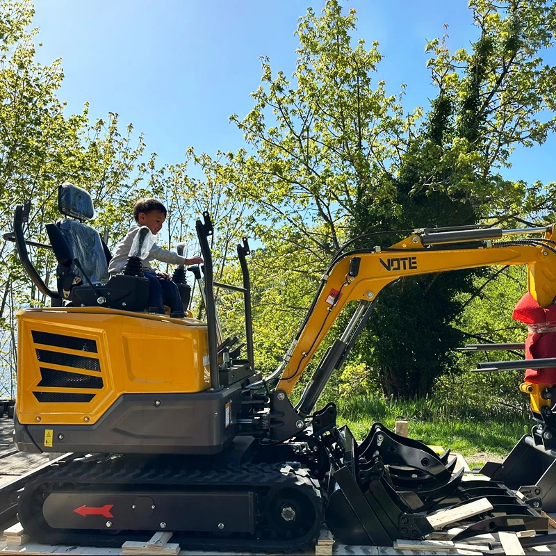 Mini pelle 2 tonnes nouvelle pelle sur chenilles avec accessoire Mini pelle multifonctionnelle Mini petite pelle 1 tonne 1800 kg