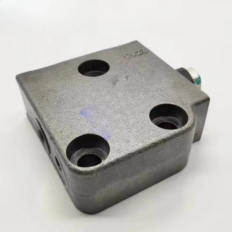 Excavator PC210-10MO PC215-10MO PC228US-11 Reducing Safety Valve Assembly 723-40-7520 0 7234075200 Fast Delivery