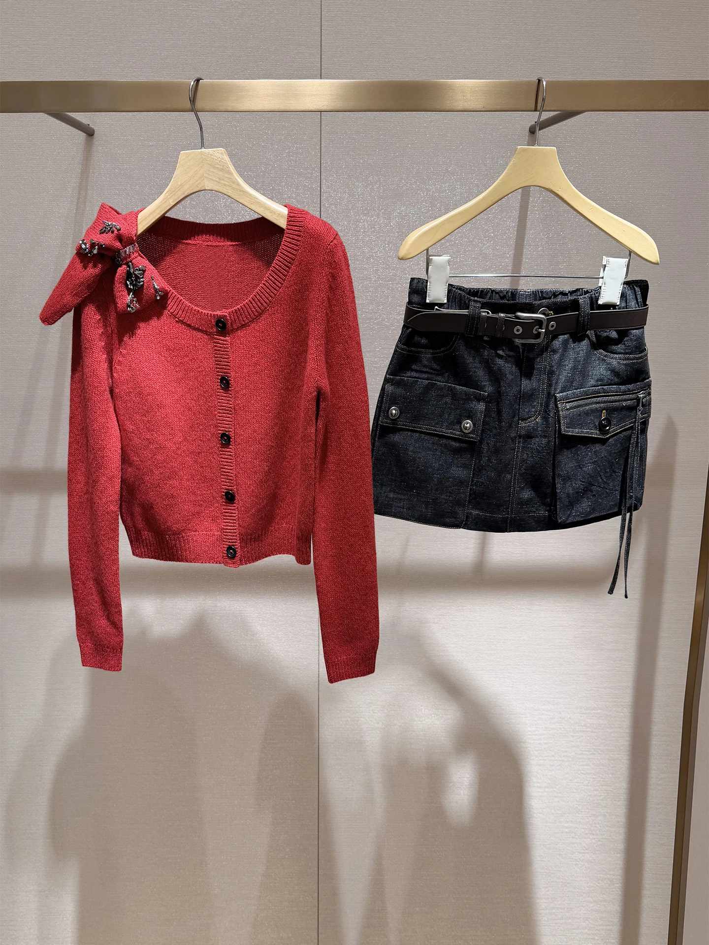 Lente 2026 Gebreide Trui En Denim Rok Tweedelige Set Voor Vrouwen Casual Ademend Midweight Bovenkleding