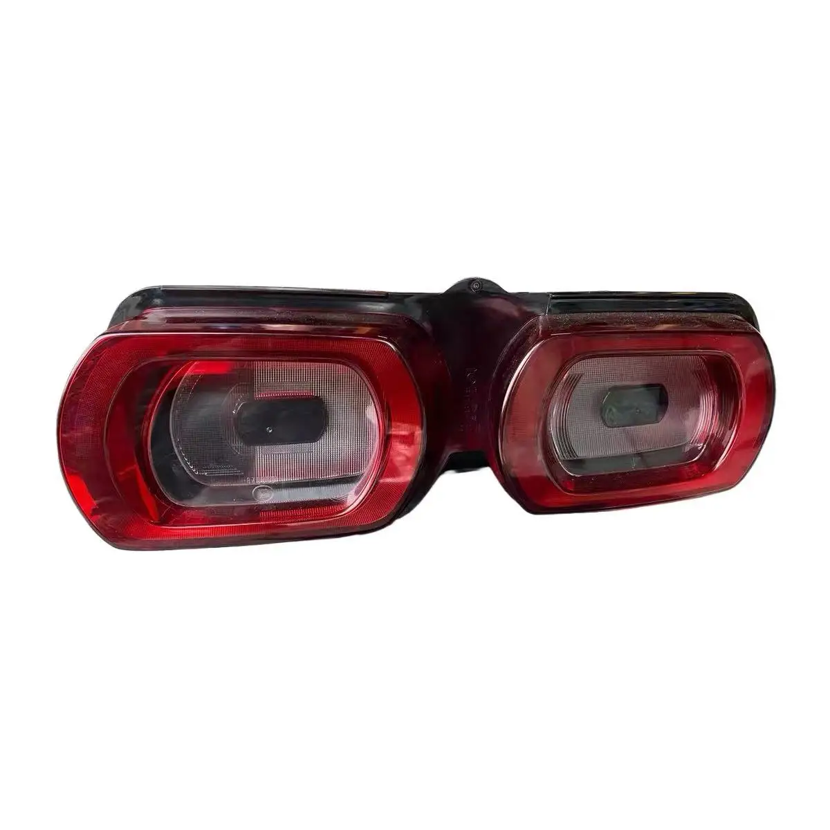 For SF90 Vehicle Parts Illuminating System Left and Right Car Tail Lights Signal Light Turning Light