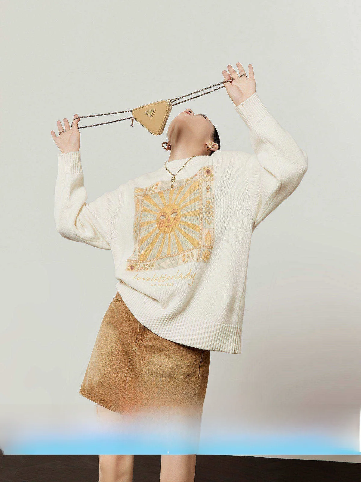 

Белый шерстяной свитер женский, весенняя новинка, с принтом Sun Praise, повседневный, свободного кроя, с длинными рукавами, круглым вырезом, теплая одежда