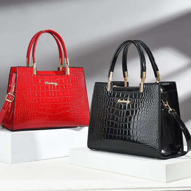 Lightweight Wearable Mommy Style Women's Bag 2023 New Fashion Versatile High-End Single Shoulder Bag Durable Quality Simple D...