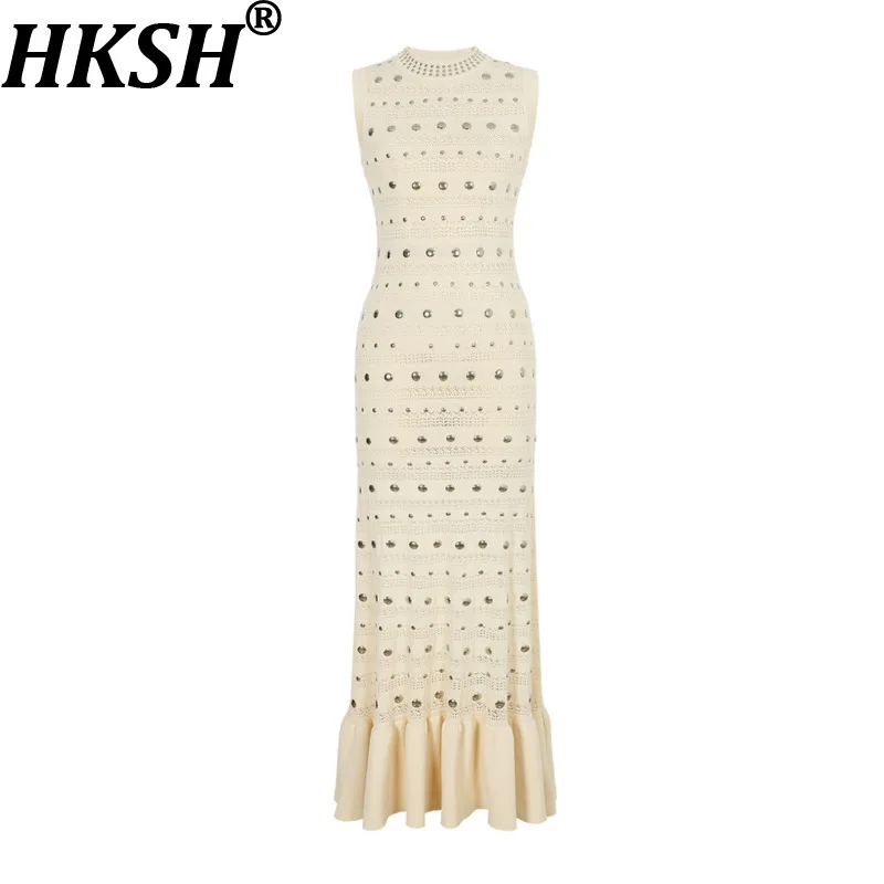 HKSH Women Sleeveless Dress Knitted Studded Rivet Pleated Hem O-neck Waist Cinching Slim Fit Elegant Casual Long Dresses HK21395