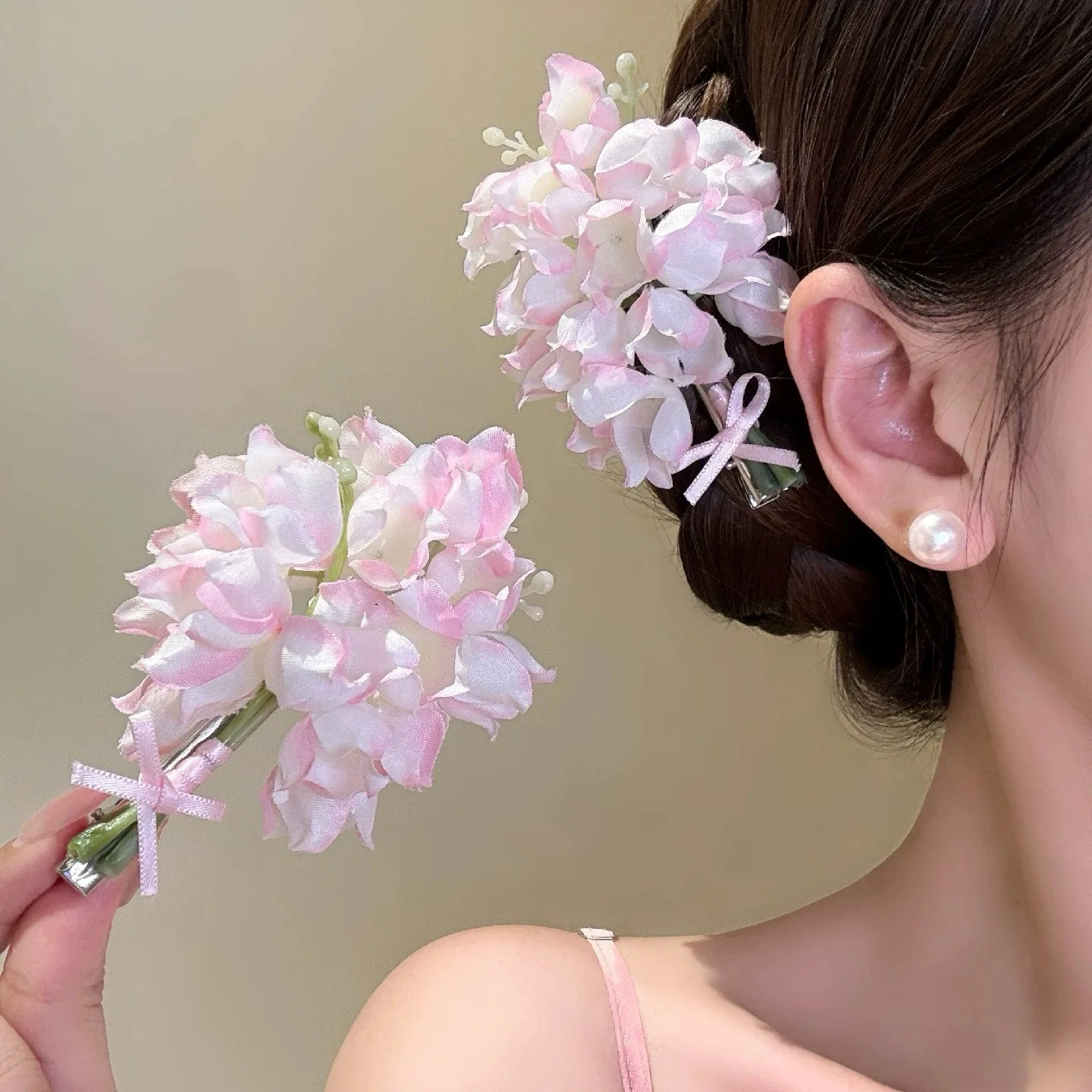 

Women Flower Hairpin Accessories Seaside Headwear Lily Flower Hairpin Side-parted Hair Clip Beach Style Photo Accessory