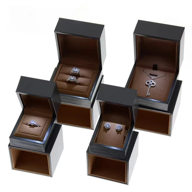 Wedding Ring Box with LED Lights Portable Necklace Box Earring Storage Boxes Women Jewelery Organizer Display Boxes for Gifts