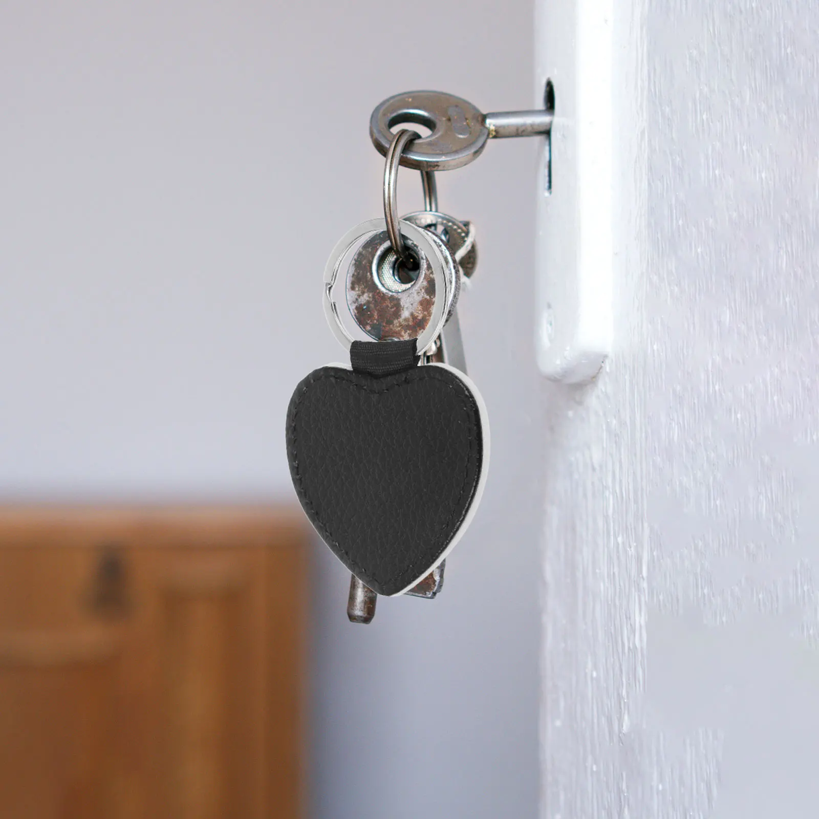 

2Pcs Lychee Pattern Keychains Black Bag Charms Diy Sublimation Pu Heart Shaped Matching naments Jewelry Accessories