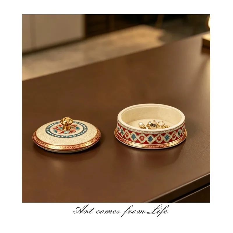 Light luxury retro ceramic small cover box new Chinese bedroom bedside table jewelry storage ornament
