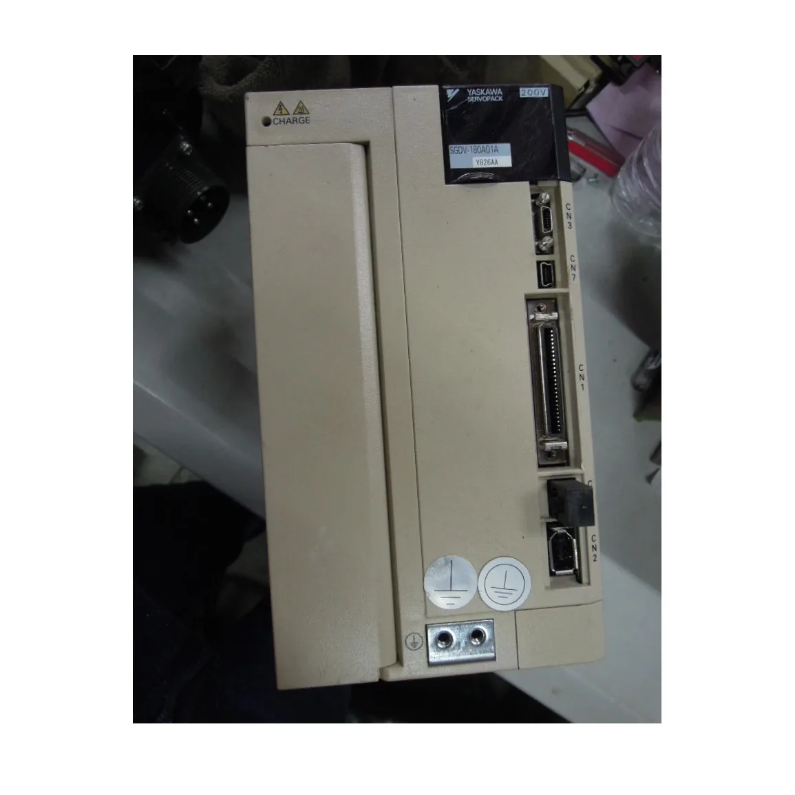 

Yaskawa SGDV-180A01AY826AA Servo Drive