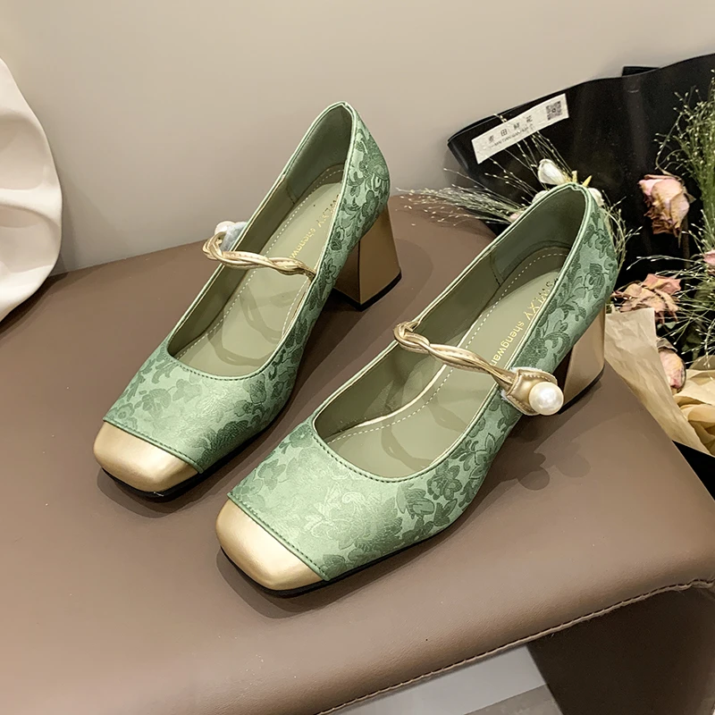 春の新作パーティー結婚式の女性のハイヒールスクエアトゥデザイナー女性の高級セクシーなドレスの女性のロリータ靴 Zapatos Muje