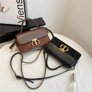 

Модная маленькая квадратная сумка через плечо, новинка 2023 года для женщин, легкая винтажная сумка через плечо, повседневная универсальная сумка для ежедневного использования